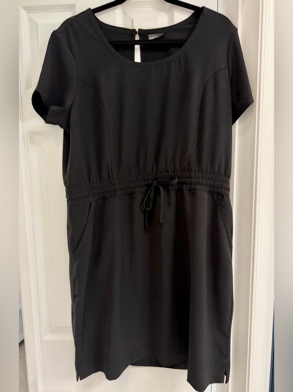 NWT- 32 Degrees Black Short Sleeve Drawstring Waist Dress